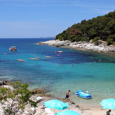Apartments With A Parking Space Mali Lošinj Exterior foto